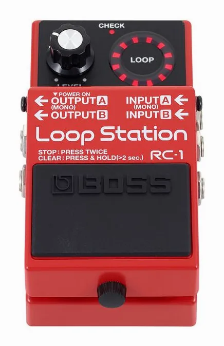 Boss RC-1, footswitch z bliska