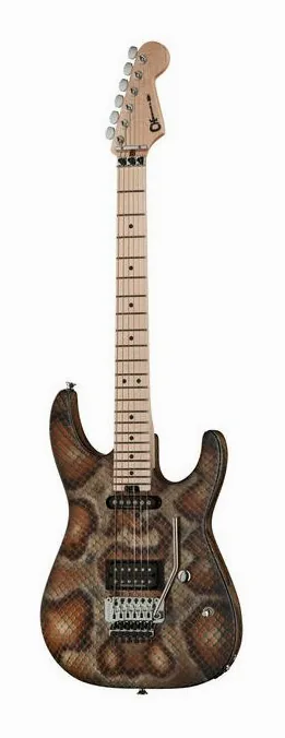 Charvel Pro Mod DK WDM Snake ujęta od przodu na neutralnym tle