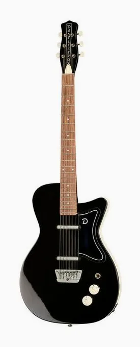 Danelectro 57 Limo Black ujęta od przodu na neutralnym tle