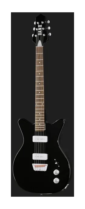 Danelectro Dan O. Cool Baritone Green ujęta od przodu na neutralnym tle