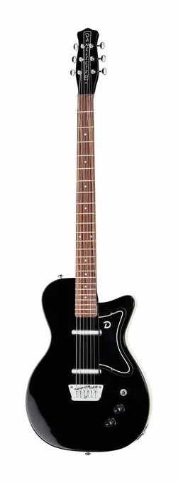 Danelectro DE56 Baritone Guitar BK ujęta od przodu na neutralnym tle