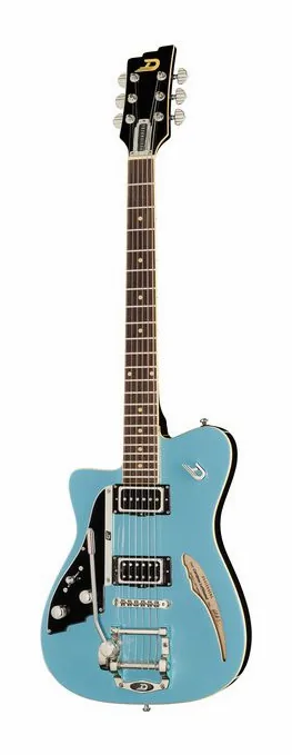 Duesenberg Caribou LH Narvik Blue ujęta od przodu na neutralnym tle