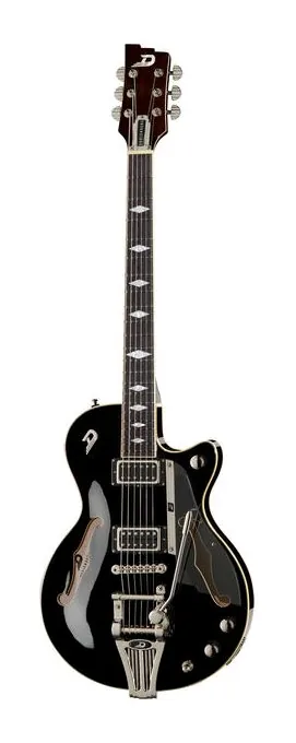 Duesenberg Starplayer TV Deluxe Black widziana od przodu
