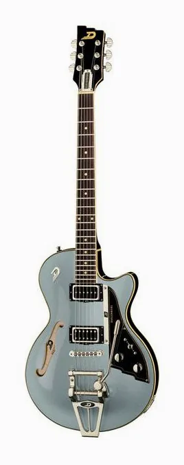 Duesenberg Starplayer TV CAB sfotografowana frontalnie