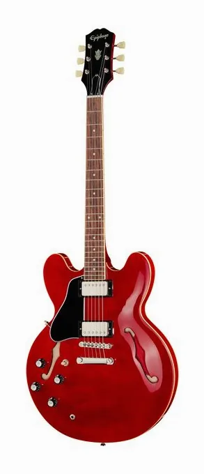 Epiphone ES-335 Cherry LH sfotografowana frontalnie