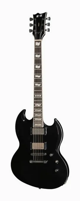 ESP E-II Viper Black ujęta od przodu na neutralnym tle