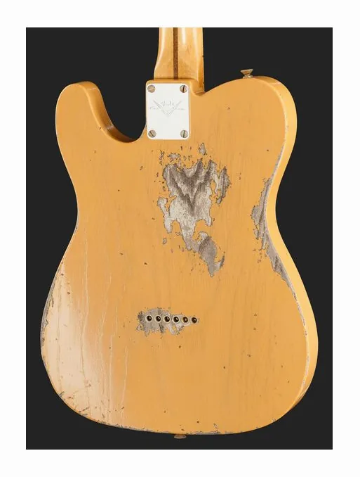 Fender 52 Tele BLK Journeyman Relic sfotografowana frontalnie