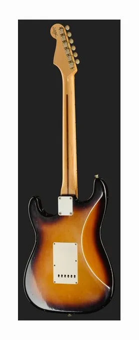 Fender 55 Strat Closet Classic MW ujęta od przodu na neutralnym tle