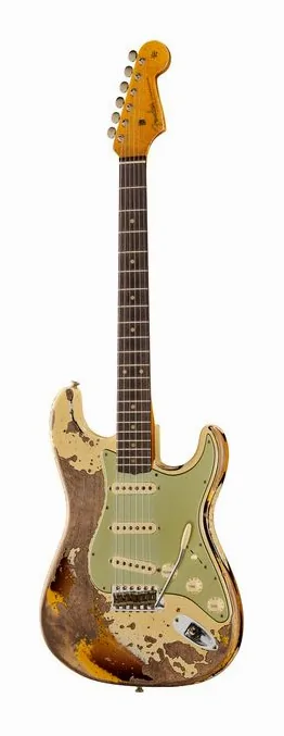 Fender 59 Strat AVWoC3CS Super Relic sfotografowana frontalnie