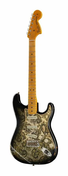 Fender 68 Strat Relic Black Paisley z bliska od przodu