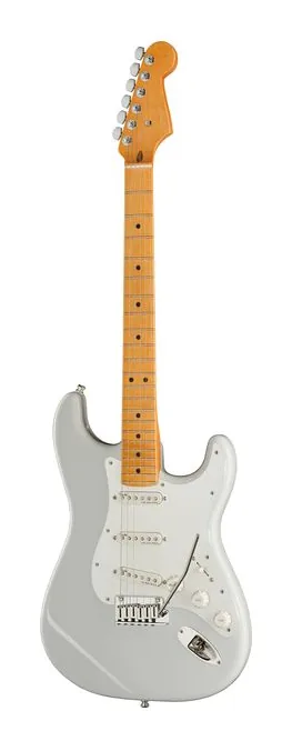 Fender Am Ultra II Strat MN AVL sfotografowana frontalnie