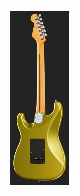 Fender Am Ultra II Tele MN AVL ujęta od przodu na neutralnym tle