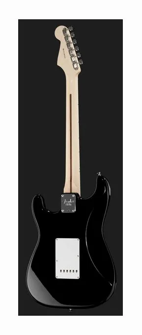Fender Clapton Strat Custom Shop MB sfotografowana frontalnie