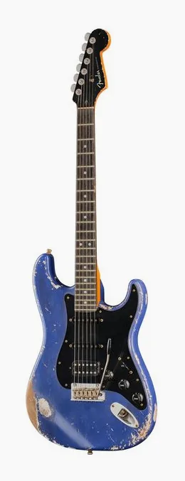 Fender Custom Violet Strat Relic MBAM z bliska od przodu