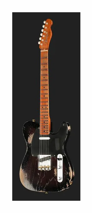 Fender LTD Roasted Tele Pro AVWT sfotografowana frontalnie
