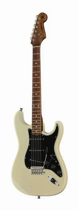Fender Postmodern Strat RW NOS ATG ujęta od przodu na neutralnym tle