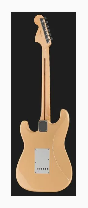 Fender Yngwie Malmsteen SB NOS ujęta od przodu na neutralnym tle