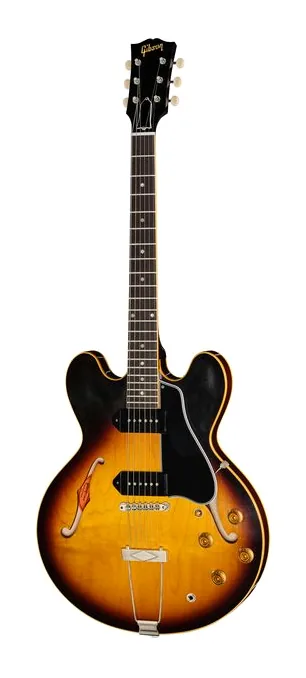 Gibson 1959 ES-330 Reissue VB ujęta od przodu na neutralnym tle
