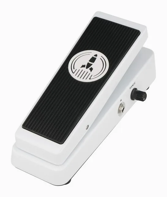 Harley Benton Space Volume ujęta od przodu na neutralnym tle