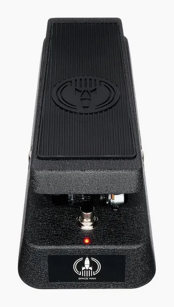 Harley Benton Space Wah, wejścia i wyjścia z boku