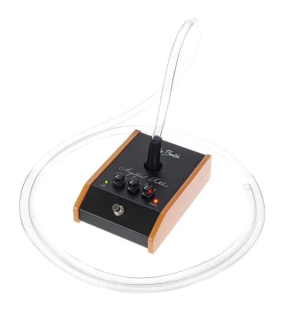 Harley Benton Talk Box ujęta od przodu na neutralnym tle