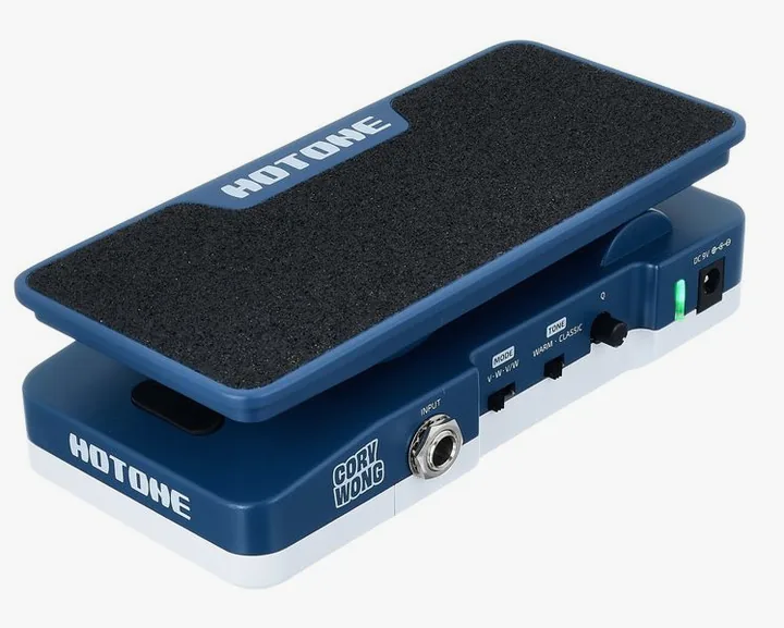 Hotone Wong Press Volume Exp Wah, złącza z tyłu urządzenia