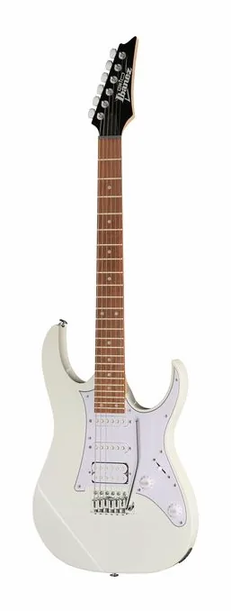 Ibanez GRG140-WH ujęta od przodu na neutralnym tle