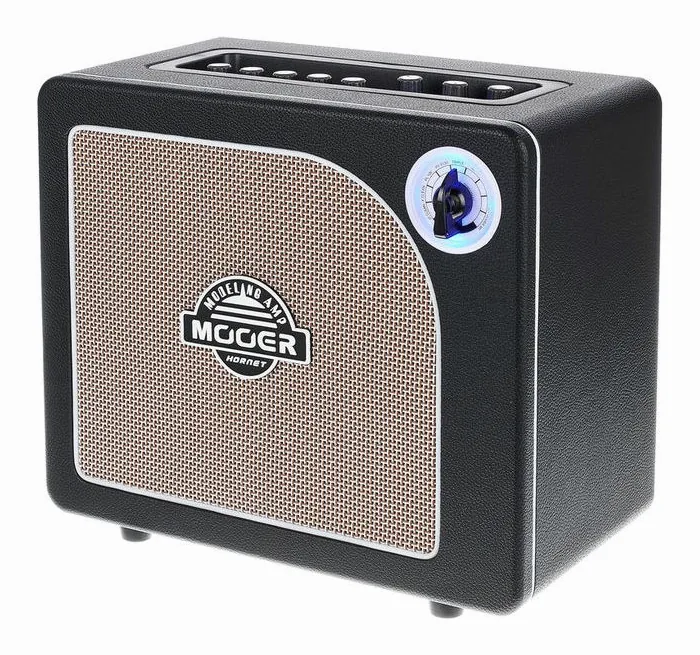 Mooer Hornet Modeling/BT Combo BLK, logo i wykończenie panelu przedniego