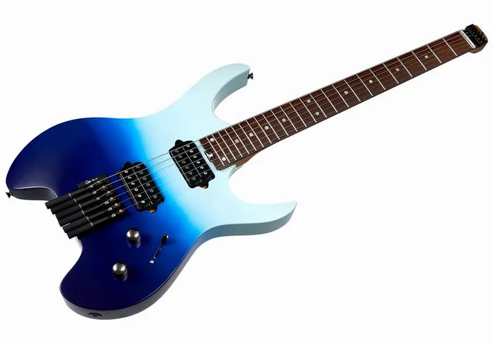 Mooer MHL50 Headless Sky Blue, korpus i lakier z bliska