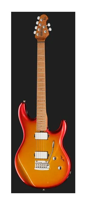 Music Man Luke IV HH Fireball, korpus i lakier z bliska