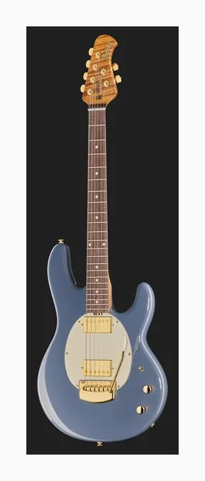 Music Man Stingray II Cory Wong Model CM sfotografowana frontalnie