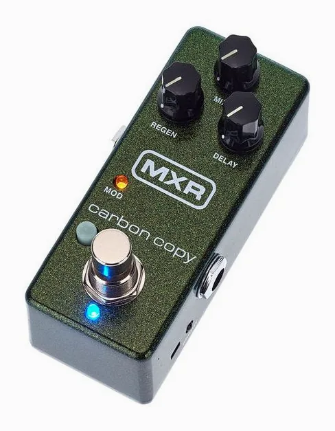 MXR M299 Copy Mini Analog Delay z bliska od przodu