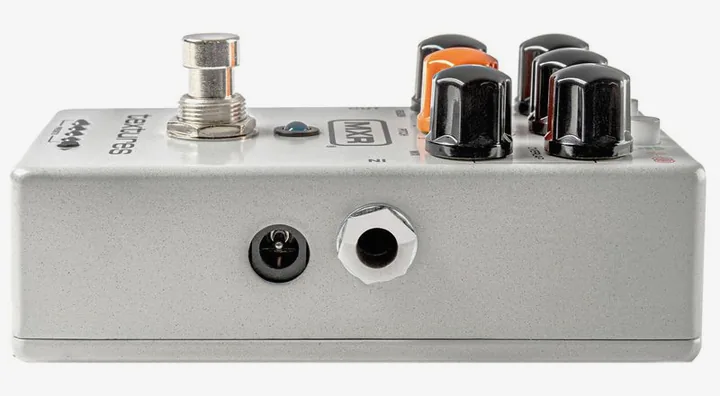MXR Textures Granular Synth Engine, footswitch z bliska