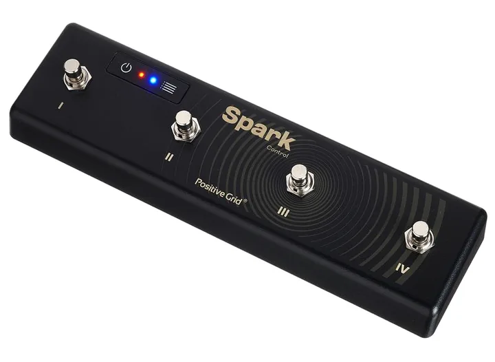 Positive Grid Spark Control sfotografowana frontalnie