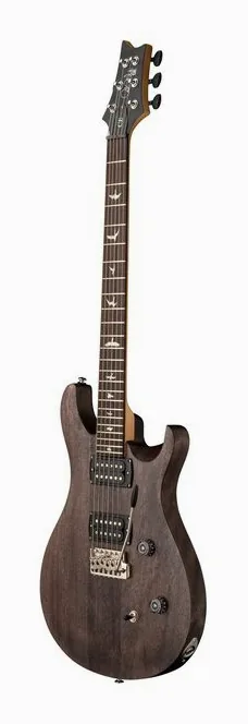 PRS SE CE 24 Standard Satin MD ujęta od przodu na neutralnym tle