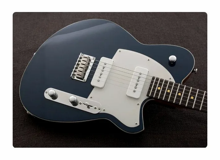 Reverend Charger 290 High Tide Blue, profil boczny korpusu