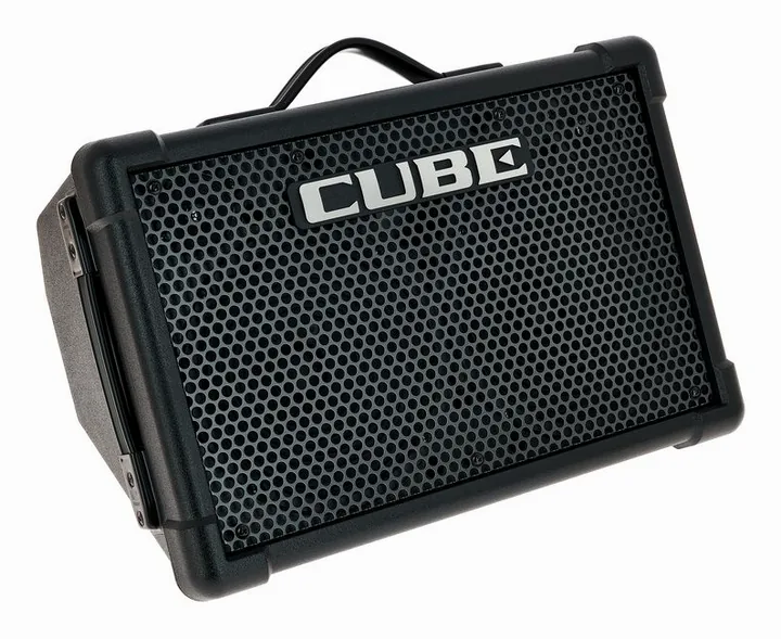 Roland Cube Street EX, panel sterowania z bliska
