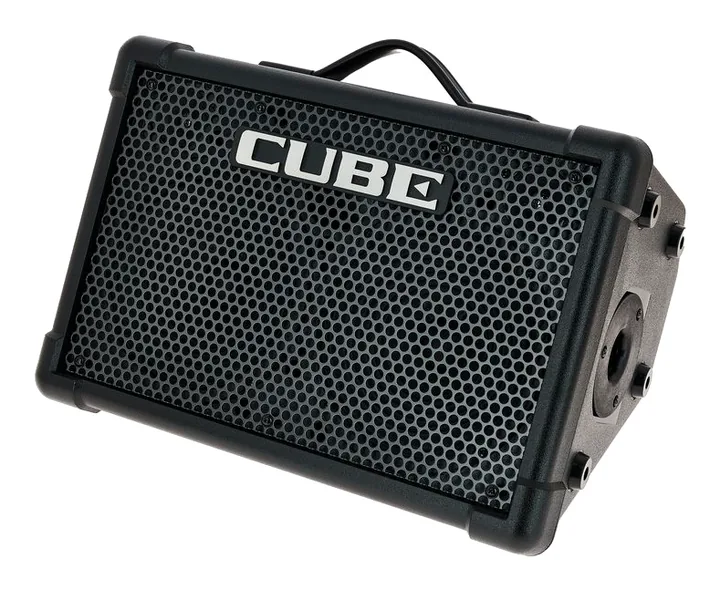 Roland Cube Street EX widziana od przodu