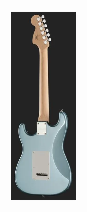 Squier Affinity Strat Junior HSS IBM, linie korpusu z góry
