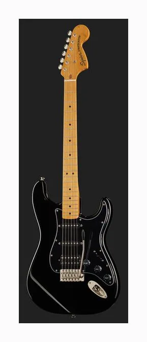 Squier CV 70s Jaguar LRL BK ujęta od przodu na neutralnym tle