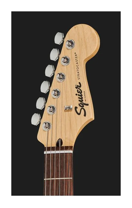 Squier Sonic Strat HT Torino Red, korpus i lakier z bliska