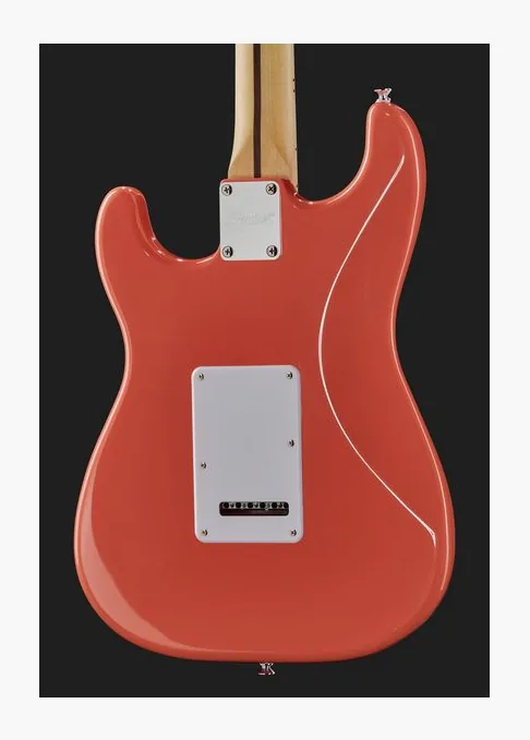 Squier Sonic Strat LRL Ultraviolet widziana od przodu