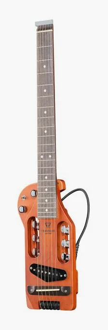 Traveler Guitar Traveler Pro Series Maple AB ujęta od przodu na neutralnym tle