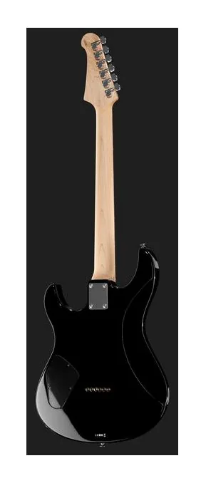 Yamaha Pacifica 120H YNS z bliska od przodu