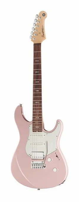 Yamaha Pacifica Std+12 Ash Pink RF ujęta od przodu na neutralnym tle