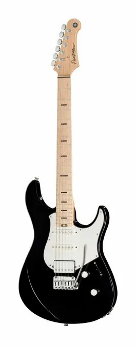 Yamaha Pacifica Std+ 12 Black MF z bliska od przodu