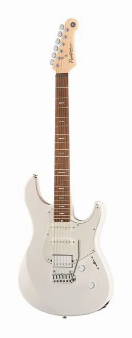 Yamaha Pacifica Std+12 Shell White RF ujęta od przodu na neutralnym tle